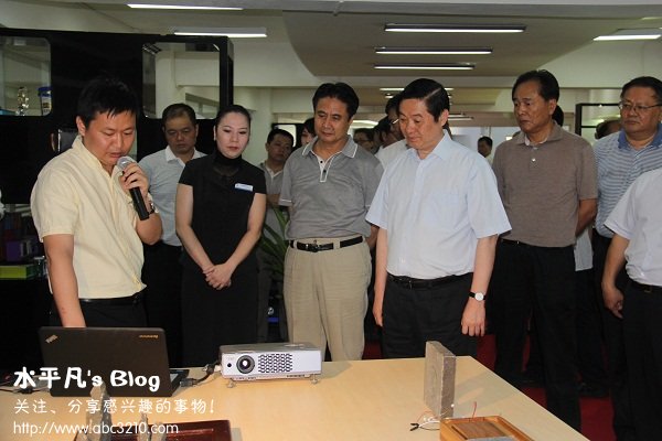 3-中央政治局委员、中宣部部长刘奇葆考察园区.jpg