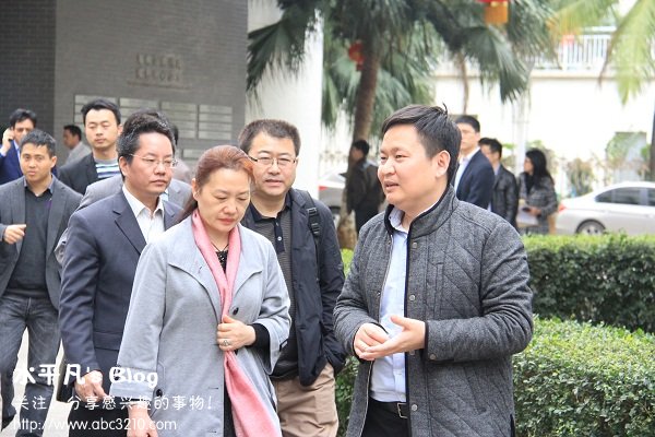 9-国家工商总局广告司副司长黄新民在园区指导工作.jpg